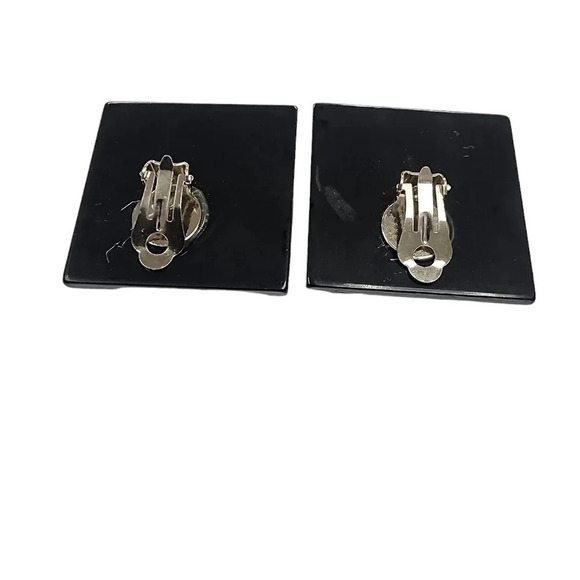 VINTAGE SQUARE ACRYLIC ROUND POLKA DOT CLIP-ON EARRINGS - Picture 2 of 2